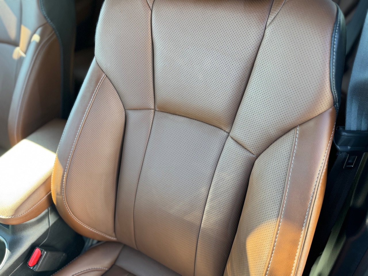 Certified 2025 Subaru Outback Touring XT w/ Tech Package 2 image 16