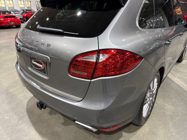 Used 2012 Porsche Cayenne S w/ Premium Pkg Plus image 44