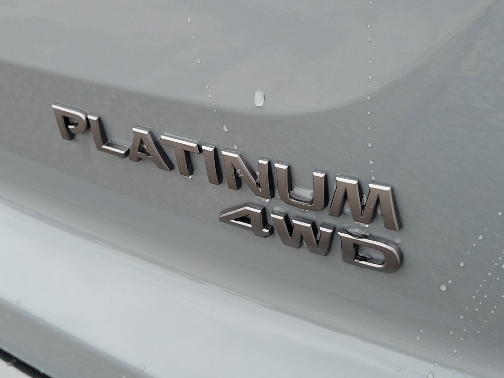 New 2026 Nissan Pathfinder Platinum AWD/4WD image 12