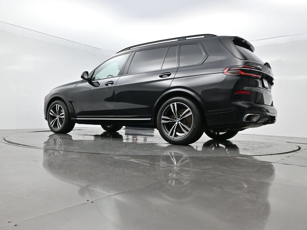 Used 2023 BMW X7 xDrive40i w/ M Sport Package AWD/4WD image 49