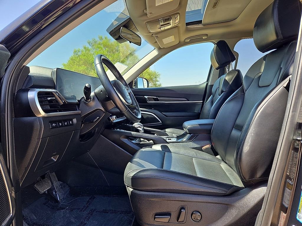Used 2025 Kia Telluride S AWD/4WD image 22