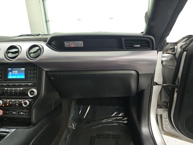 Used 2015 Ford Mustang GT image 30