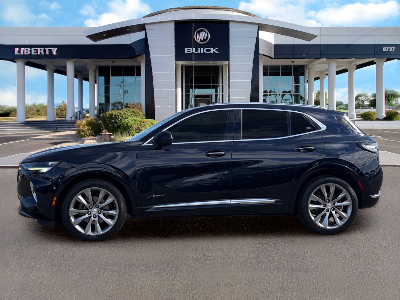 Used 2021 Buick Envision Avenir w/ Technology Package II FWD image 6