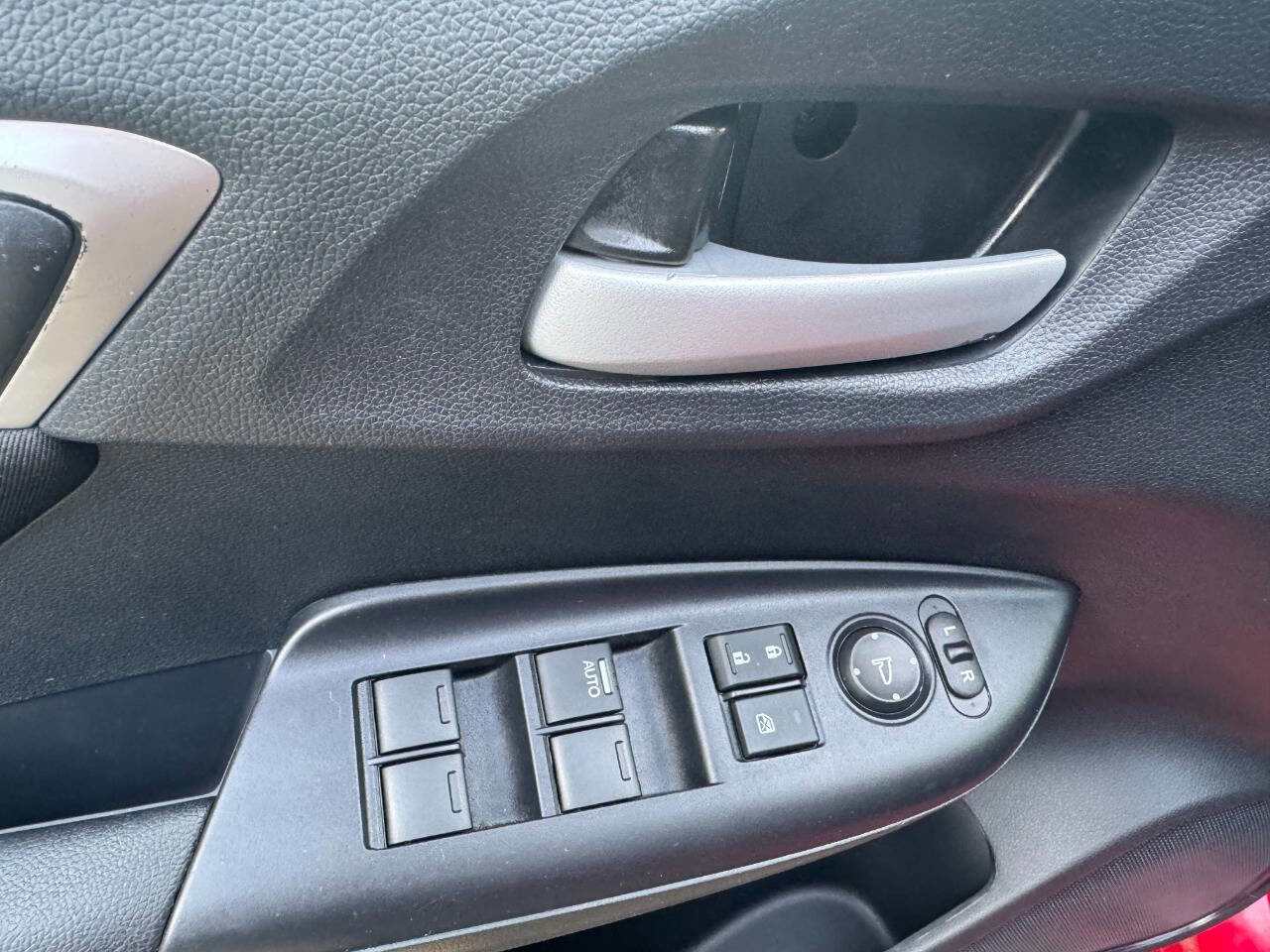 Used 2020 Honda Fit LX image 8