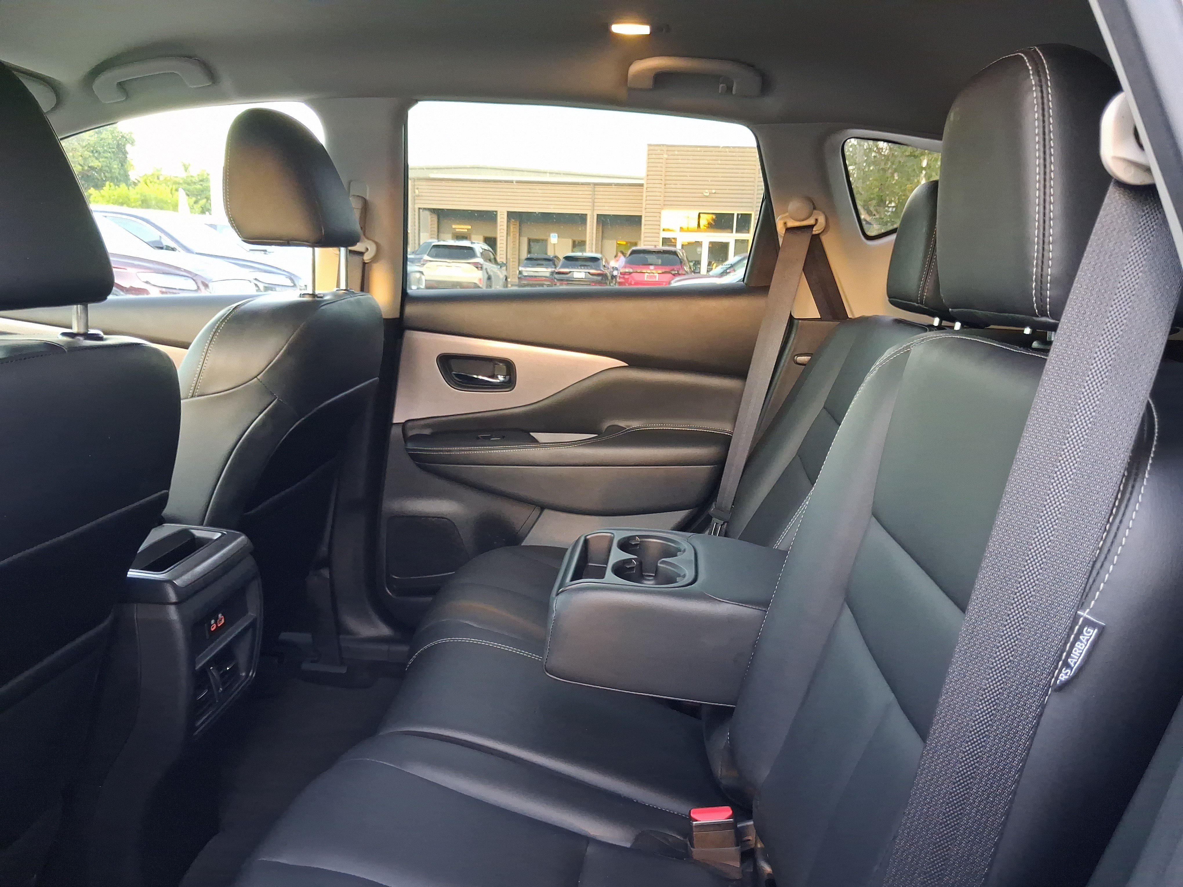 Used 2023 Nissan Murano SV w/ SV Midnight Edition Package FWD image 6