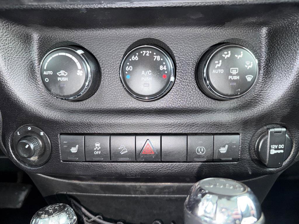 Used 2018 Jeep Wrangler Altitude image 23