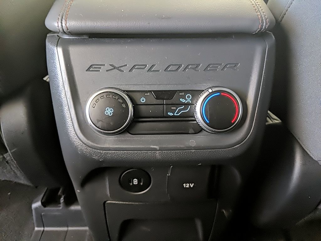 Used 2025 Ford Explorer Active image 16