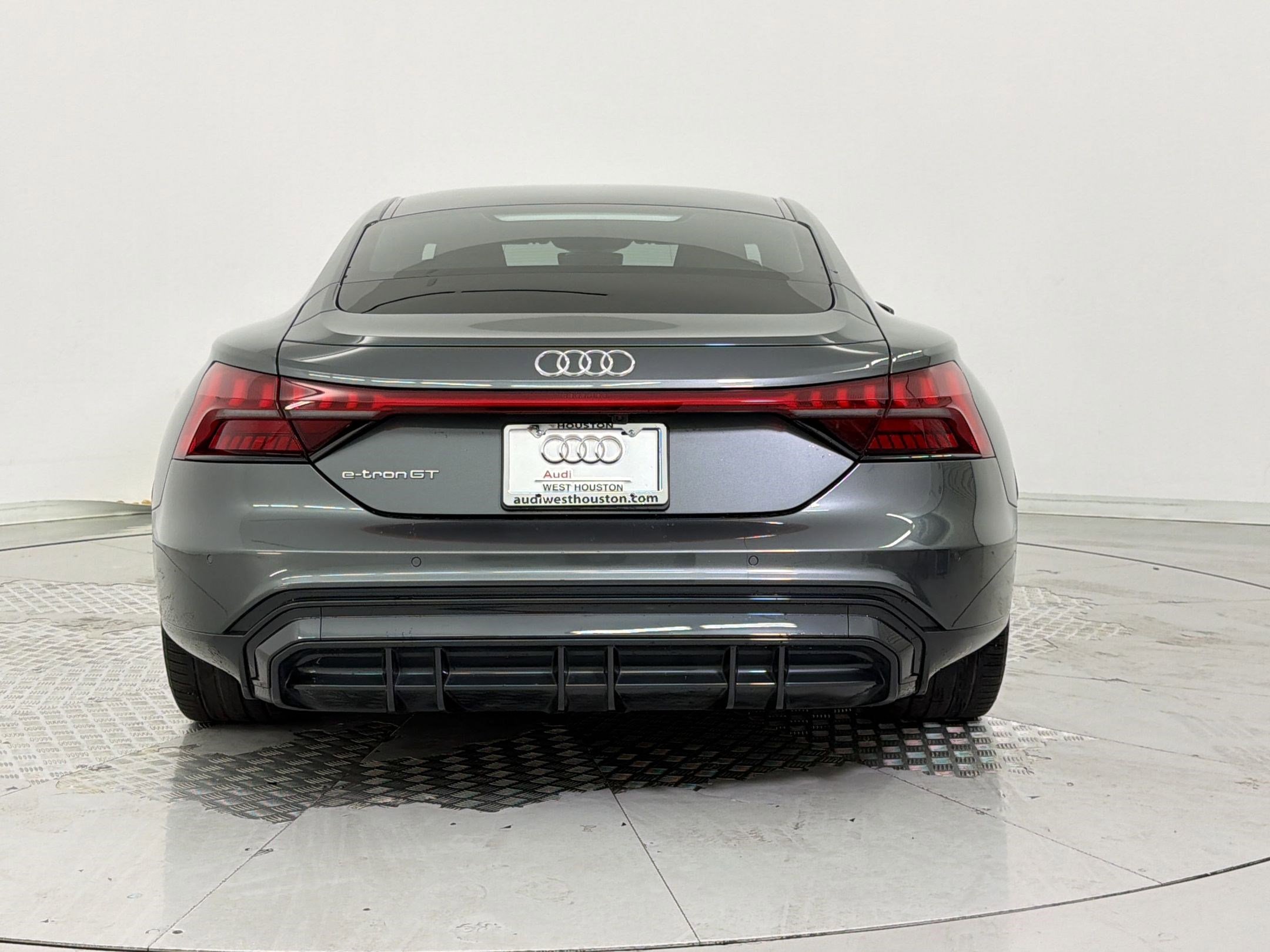 Used 2023 Audi e-tron GT Premium Plus AWD/4WD image 9