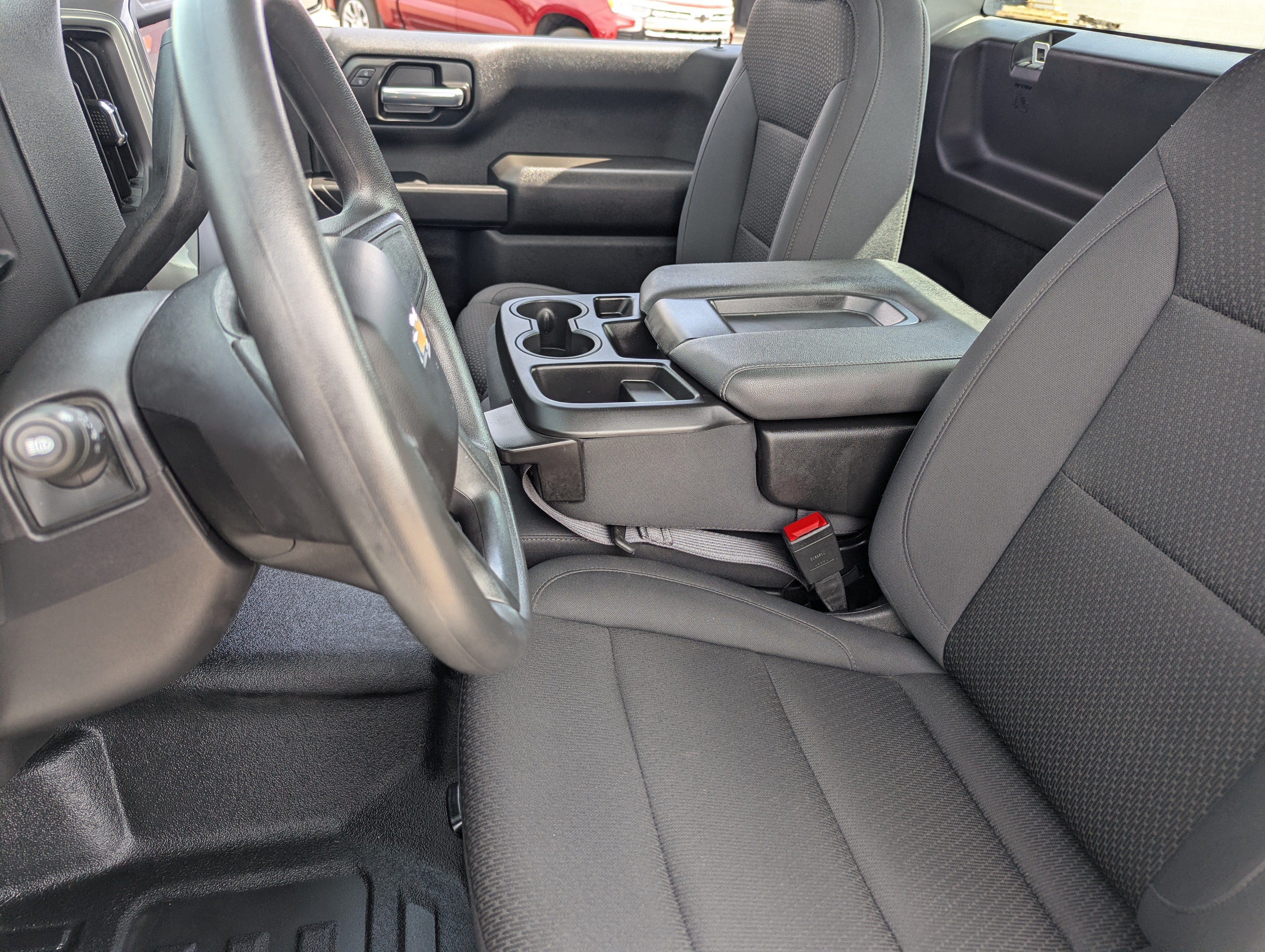 Used 2025 Chevrolet Silverado 1500 W/T RWD image 15