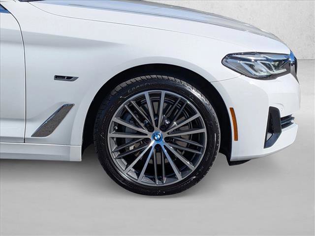 Used 2023 BMW 530e w/ Premium Package RWD image 24