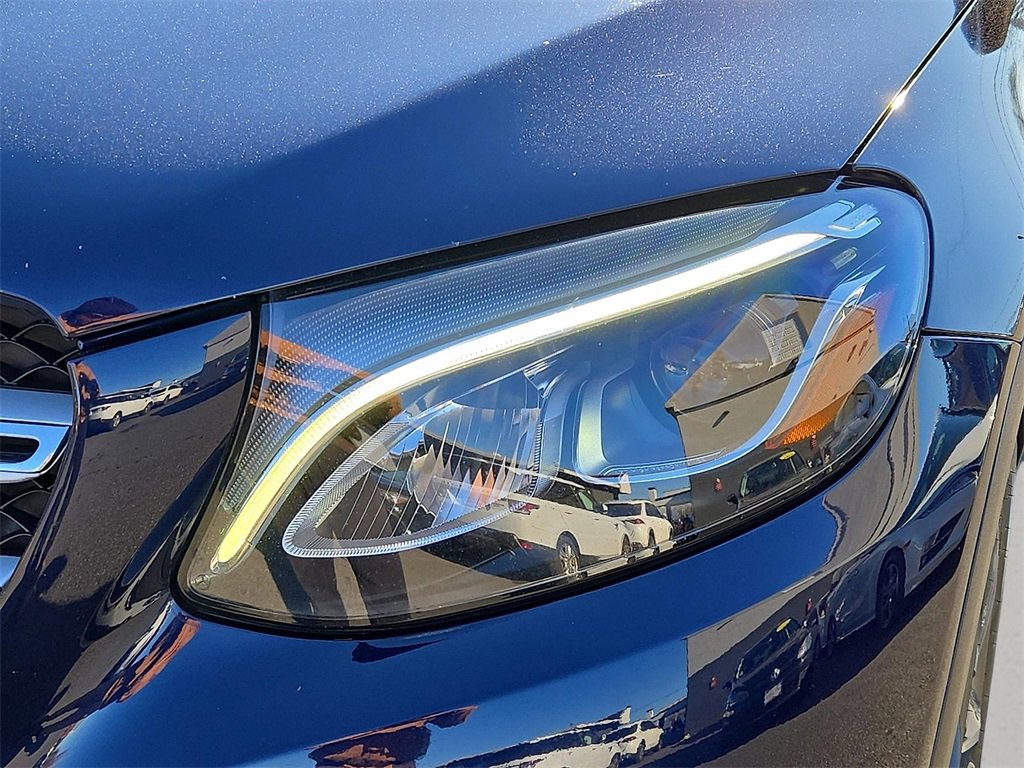 Used 2019 Mercedes-Benz GLC 300 4MATIC image 9