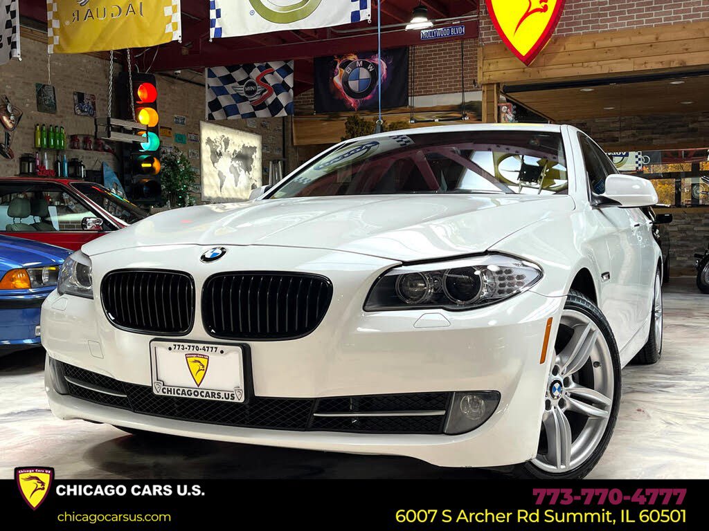 Used 2013 BMW 528i Sedan RWD image 1