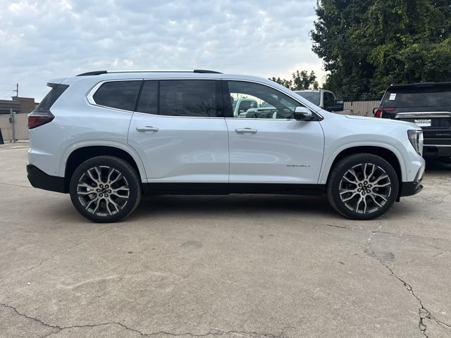 New 2027 GMC Acadia Denali Ultimate w/ LPO, Floor Liner Package AWD/4WD image 2