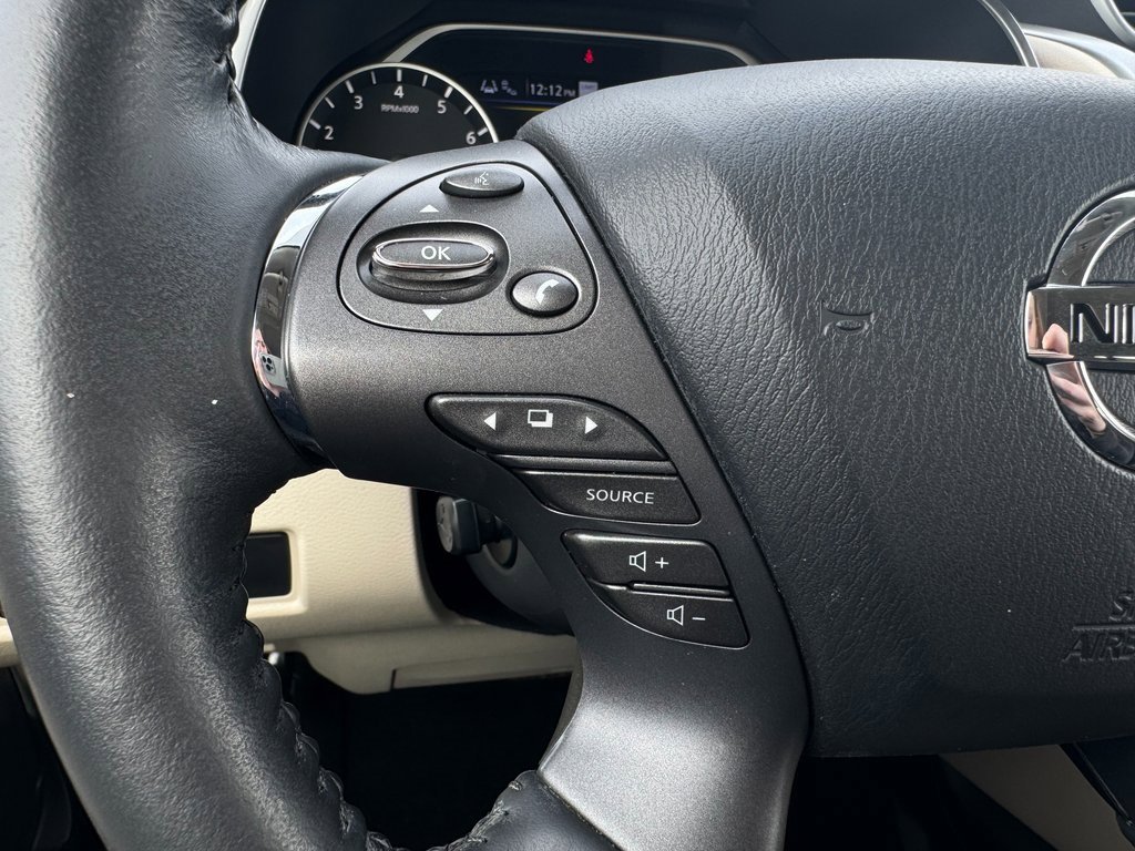 Used 2022 Nissan Murano Platinum w/ Cargo Package image 17