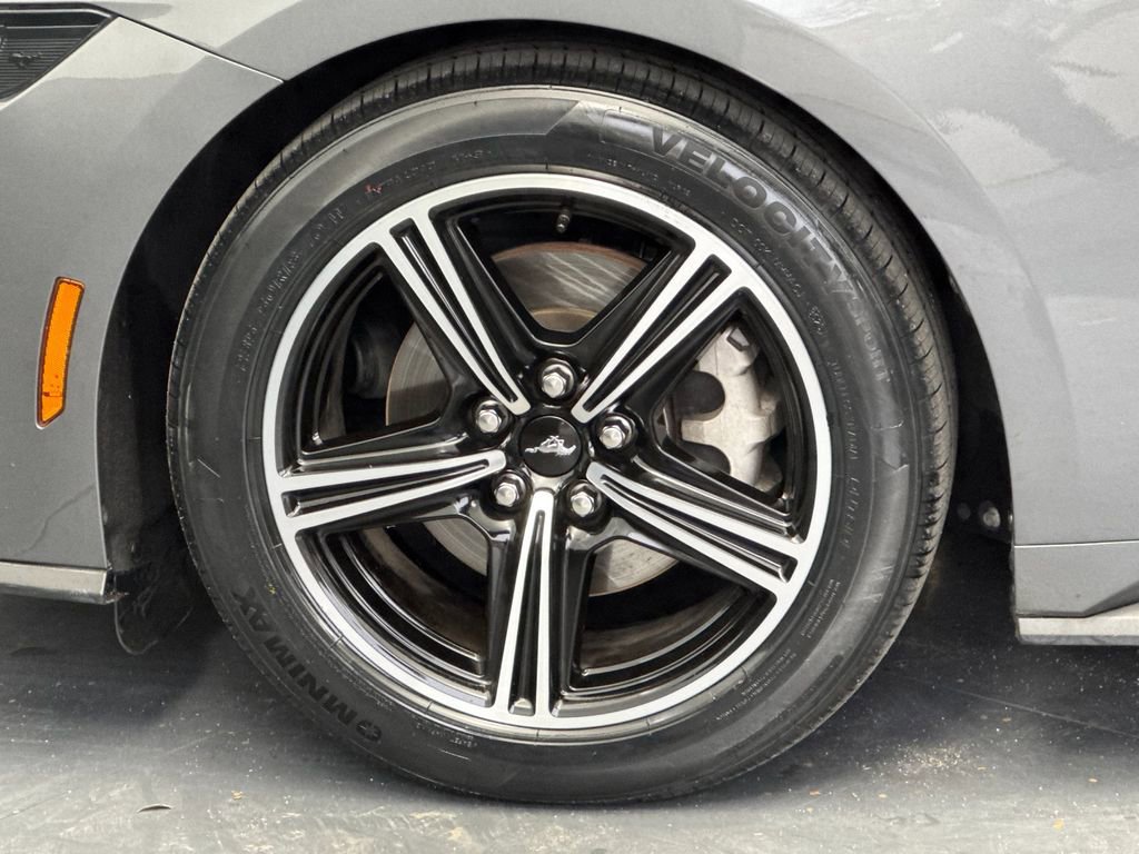 Used 2024 Ford Mustang Premium image 23