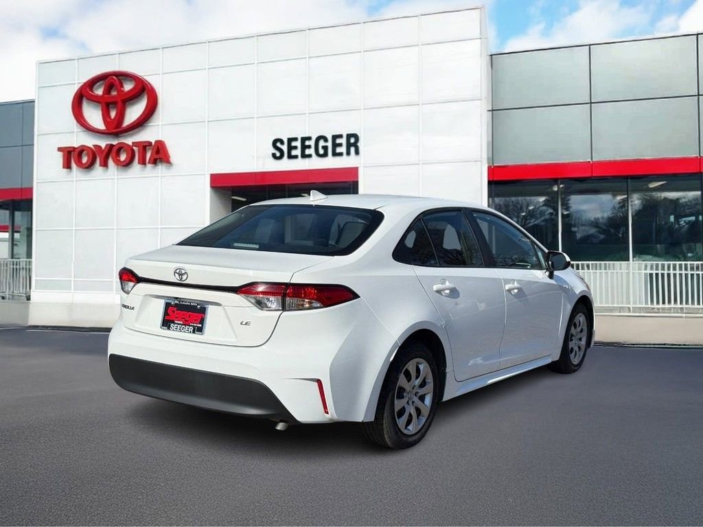 Certified 2023 Toyota Corolla LE image 3