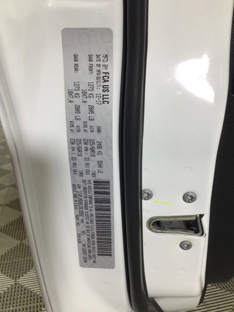 Used 2018 Jeep Cherokee Limited image 26