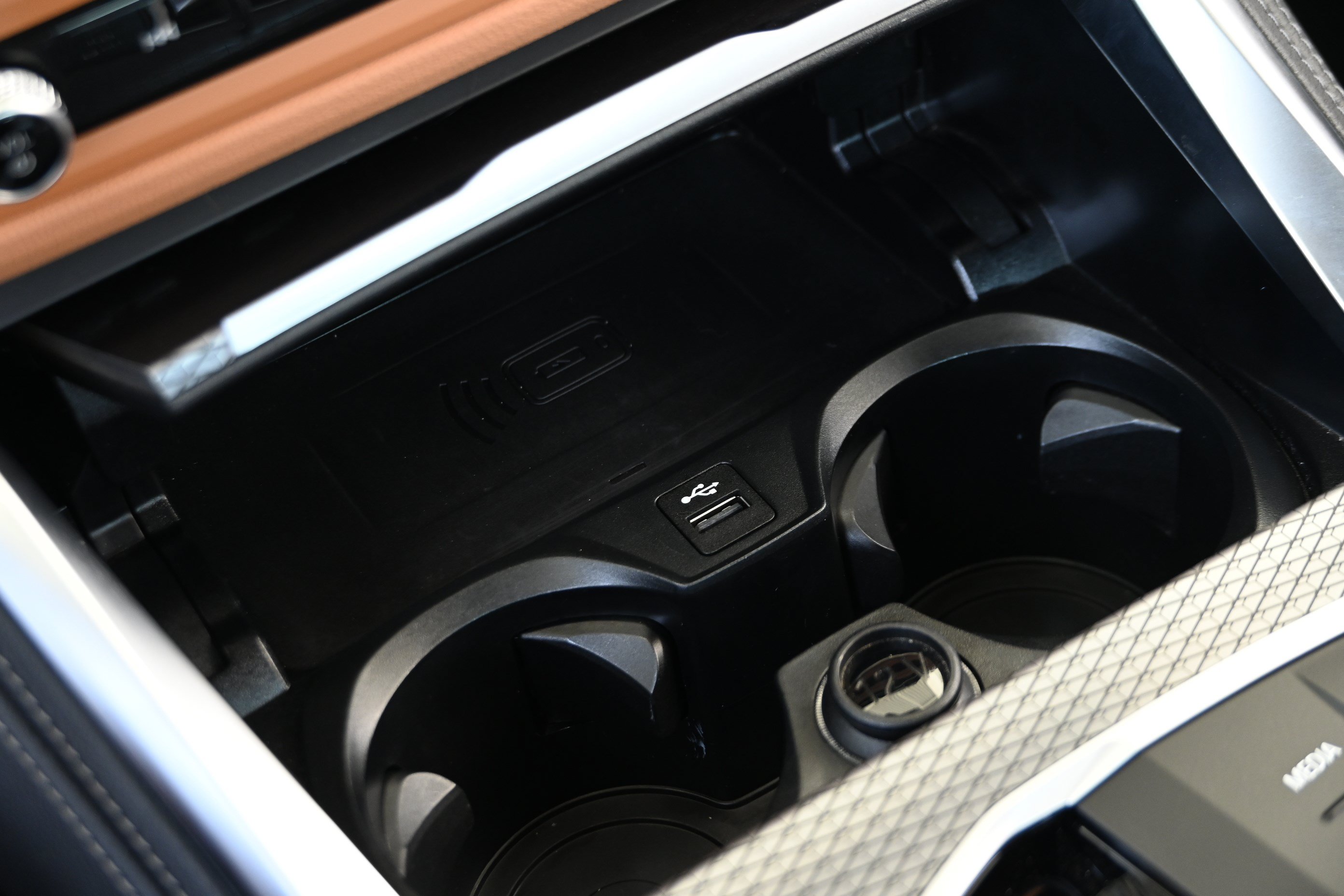 Used 2026 BMW M440i Convertible w/ Premium Package RWD image 26
