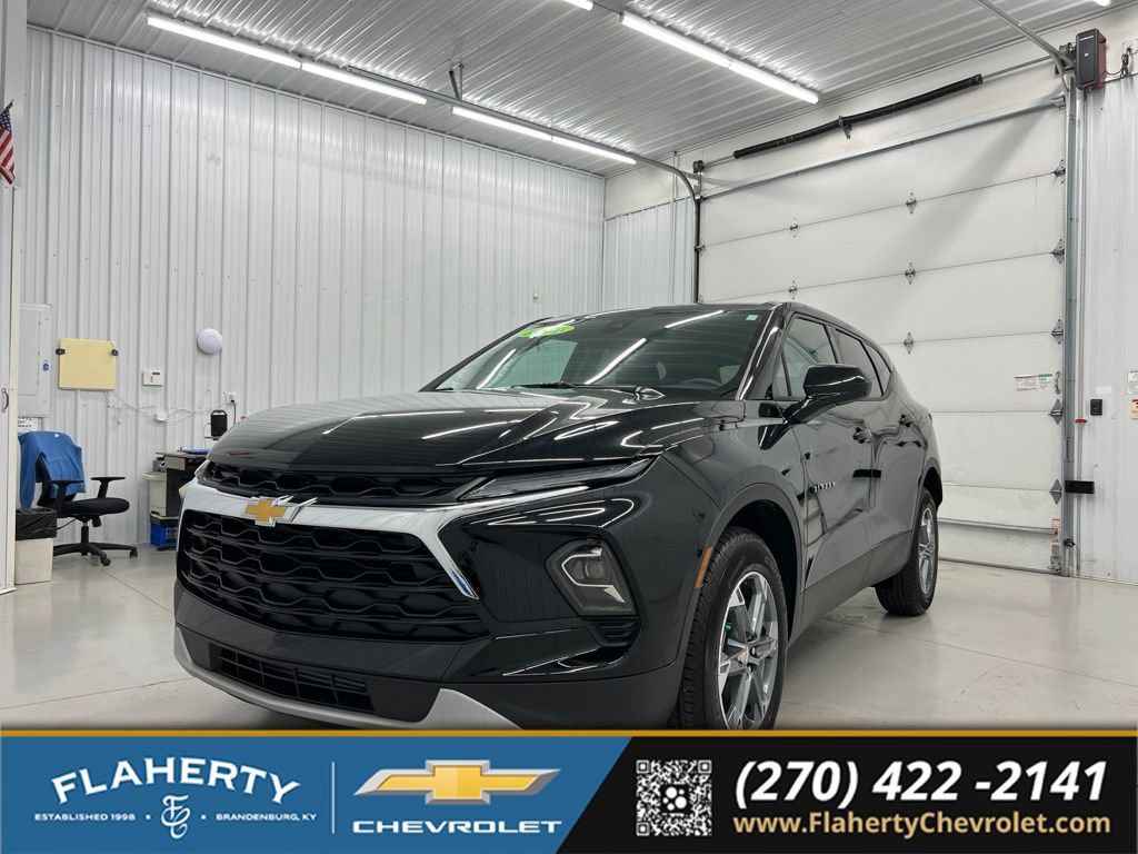 Used 2026 Chevrolet Blazer LT FWD image 6