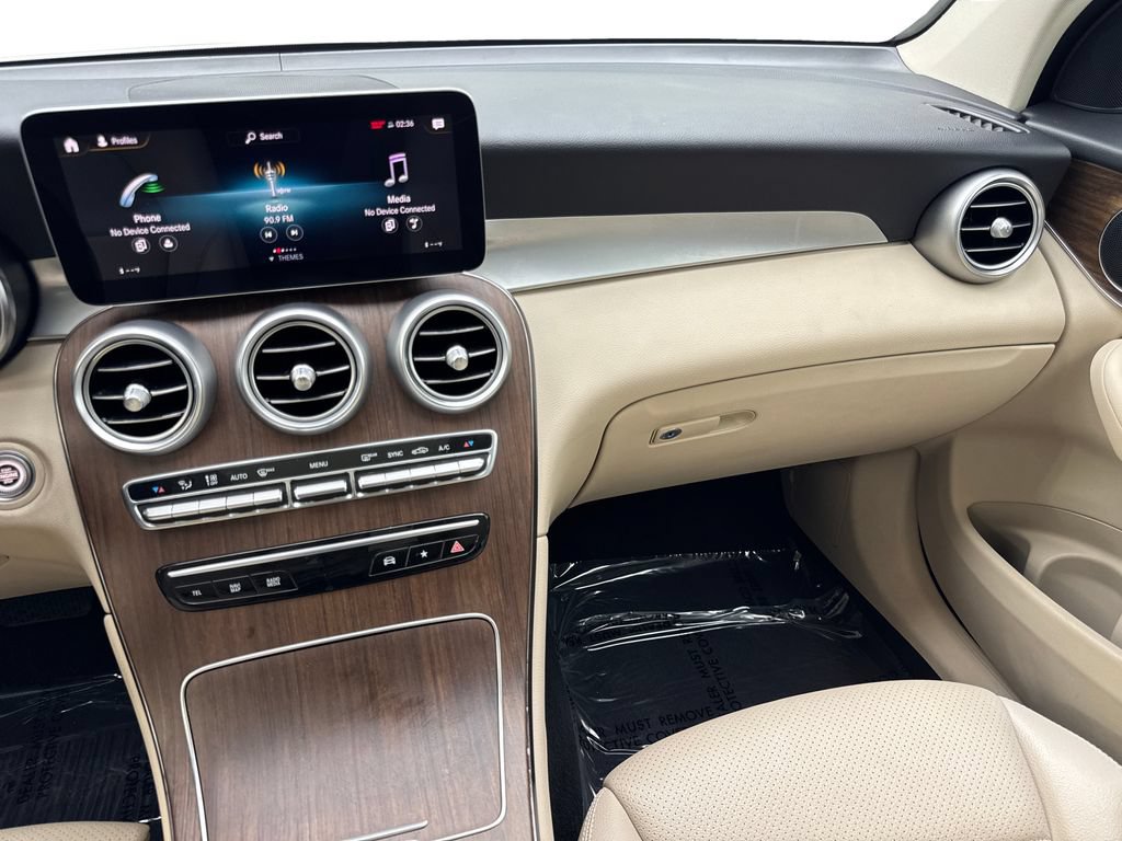 Used 2021 Mercedes-Benz GLC 300 4MATIC image 56