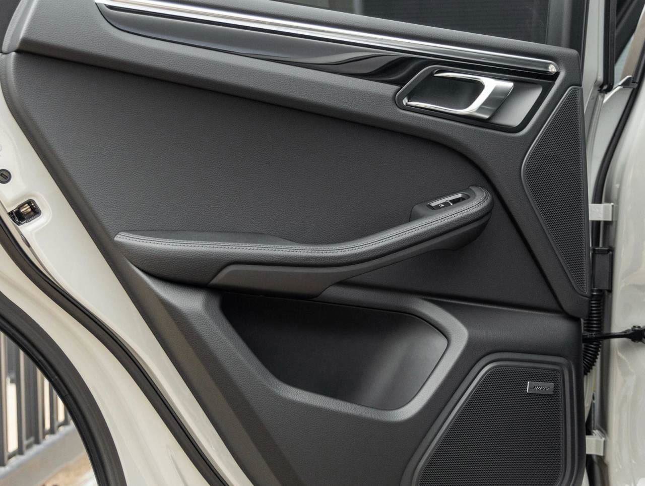 New 2026 Porsche Macan image 79