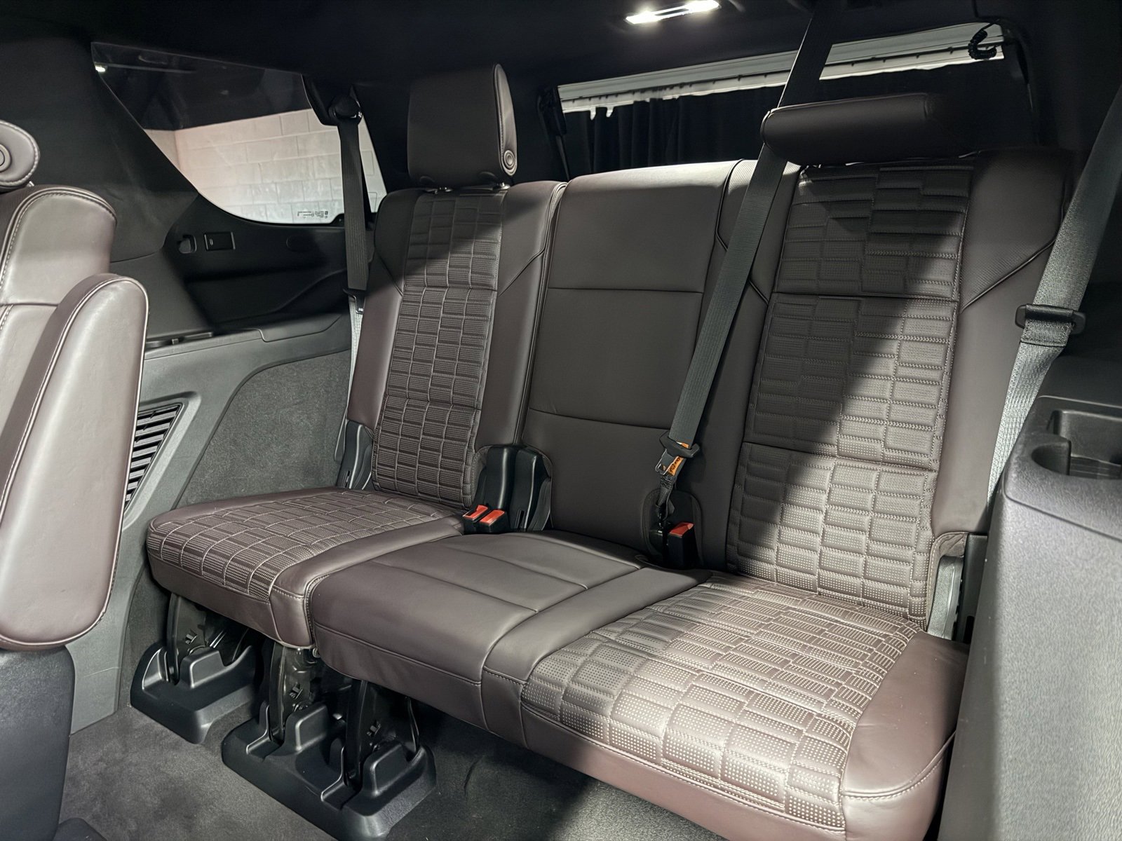 Used 2023 Cadillac Escalade Sport Platinum w/ LPO, ONYX Package image 25