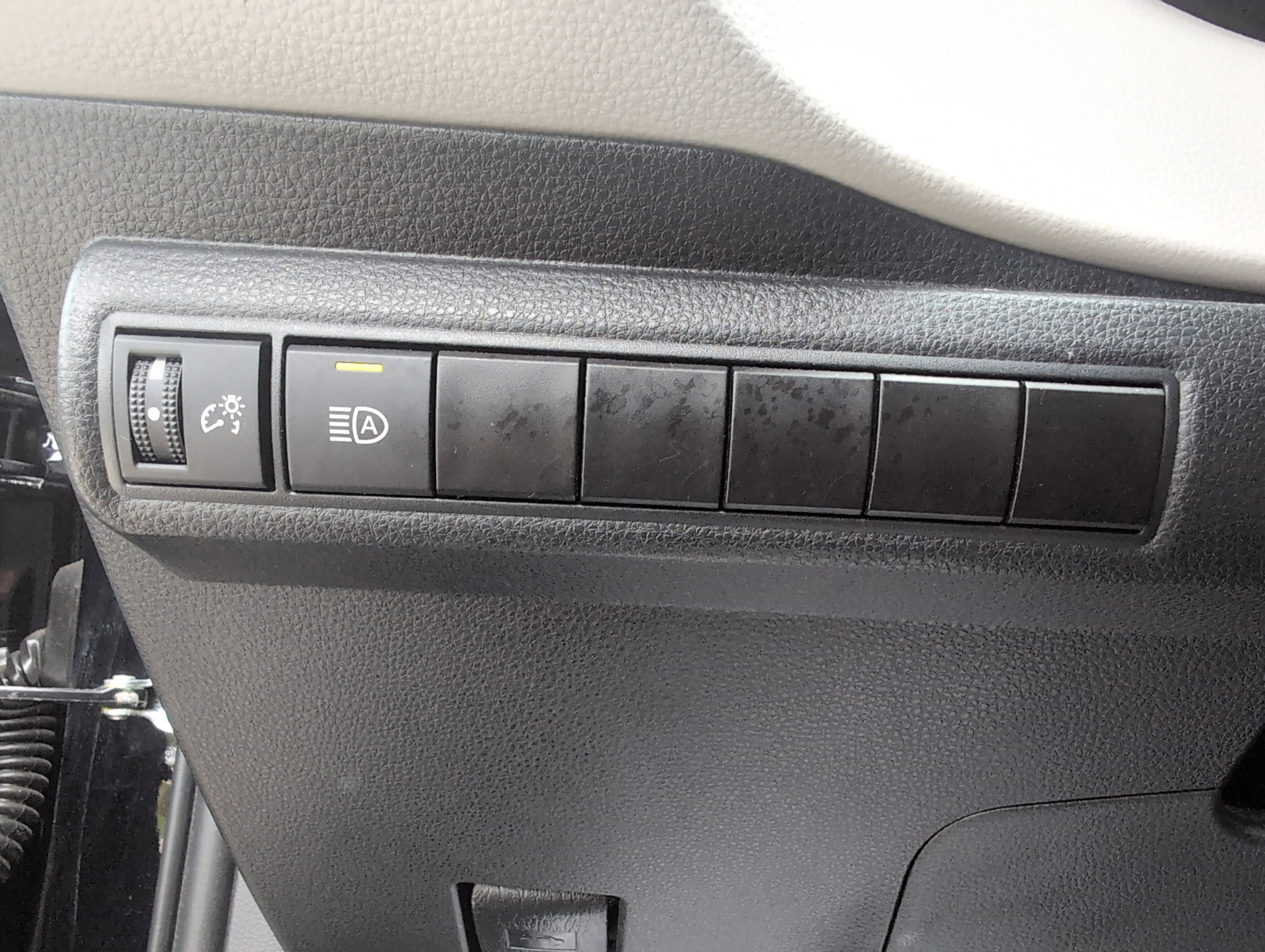 Certified 2024 Toyota Corolla LE FWD image 41