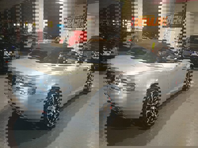 Used 2009 Aston Martin DB9 Volante image 9