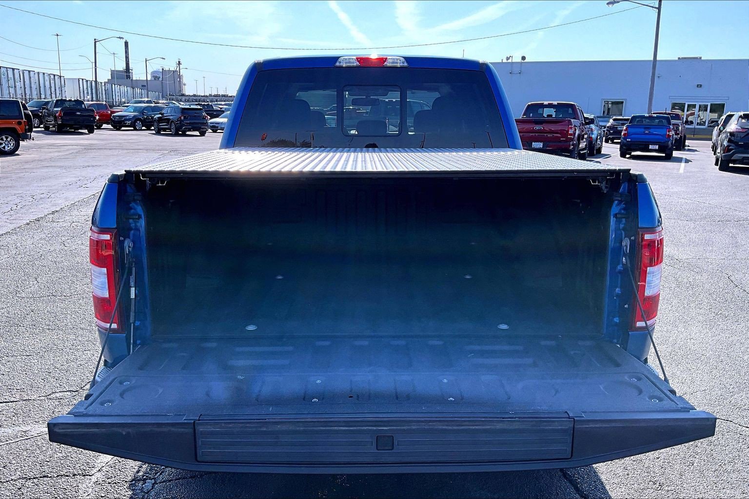 Used 2018 Ford F150 XLT w/ Equipment Group 302A Luxury AWD/4WD image 19