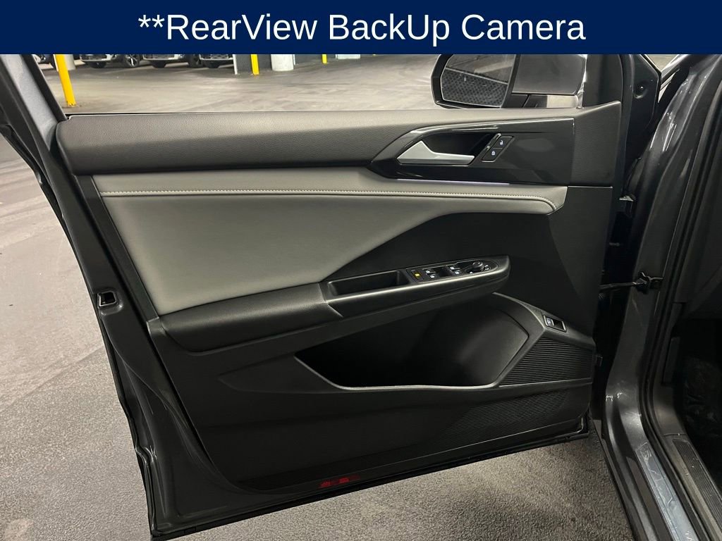 Used 2023 Volkswagen Taos SEL image 17