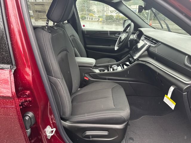 New 2026 Jeep Grand Cherokee Laredo image 9