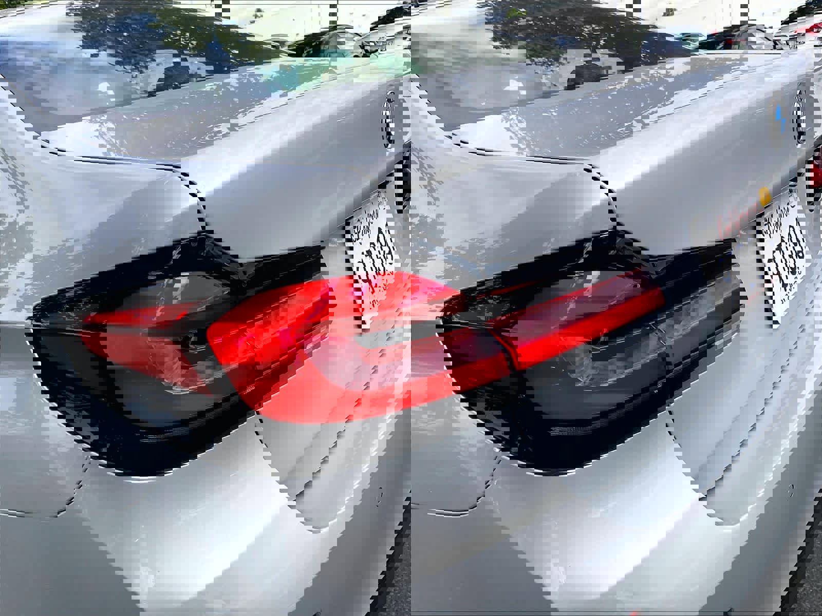 Used 2021 BMW 540i w/ Premium Package image 30