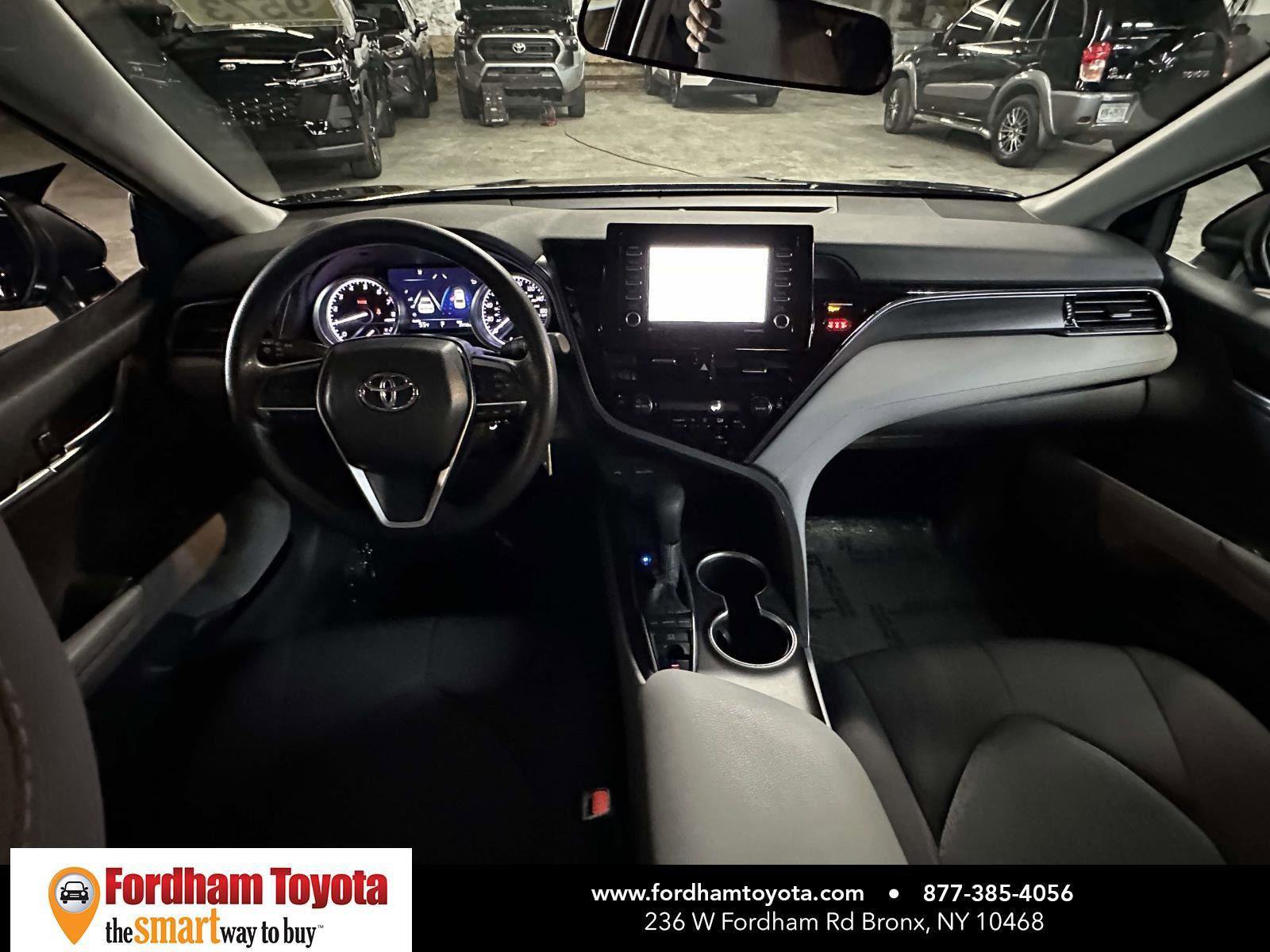 Used 2022 Toyota Camry LE image 16