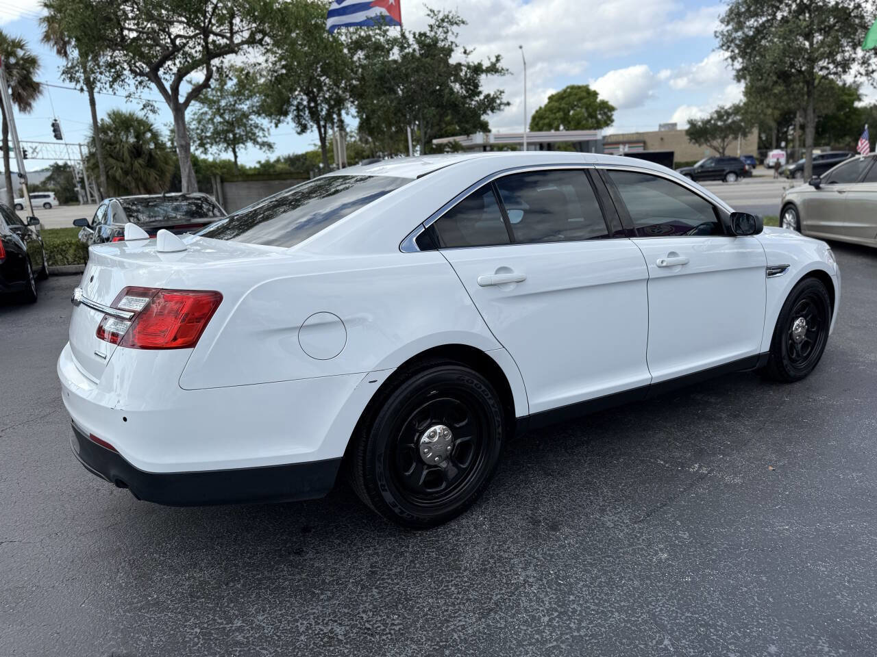 Used 2015 Ford Taurus Police Interceptor AWD image 6