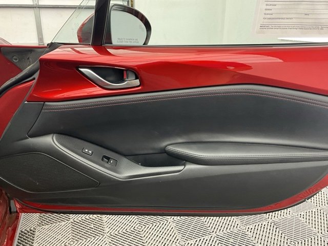 Used 2017 MAZDA MX-5 Miata RF Grand Touring image 12