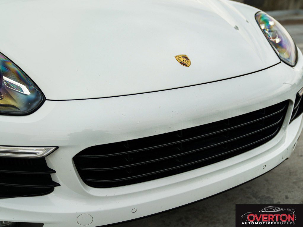 Used 2015 Porsche Cayenne S image 35