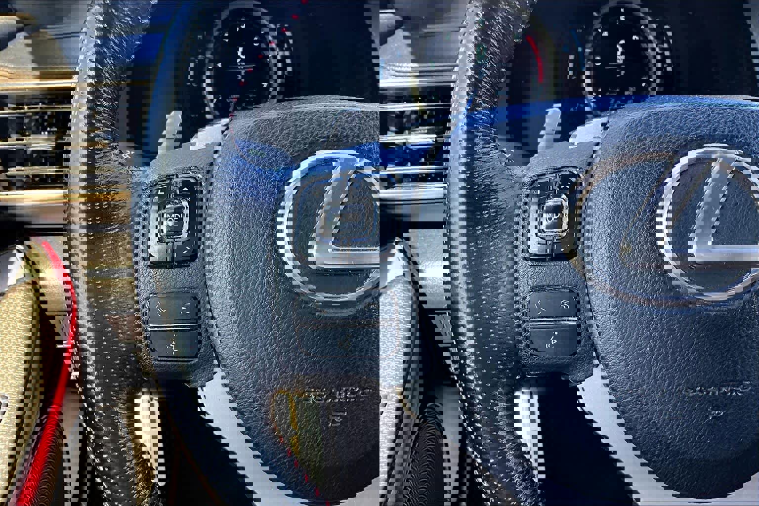 Used 2017 Lexus RC 200t image 23