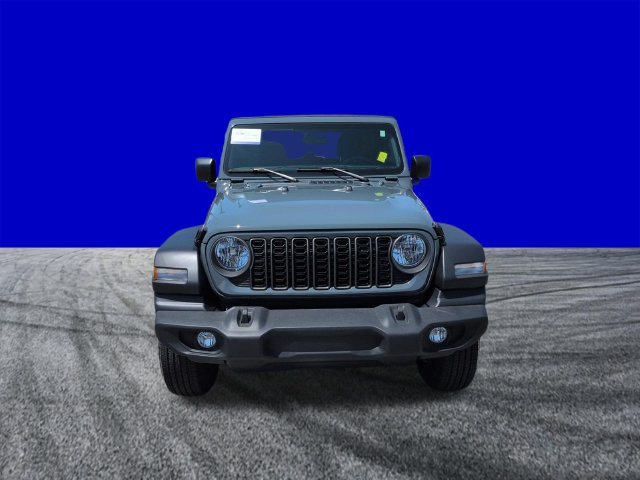 Used 2025 Jeep Wrangler Sport AWD/4WD image 9
