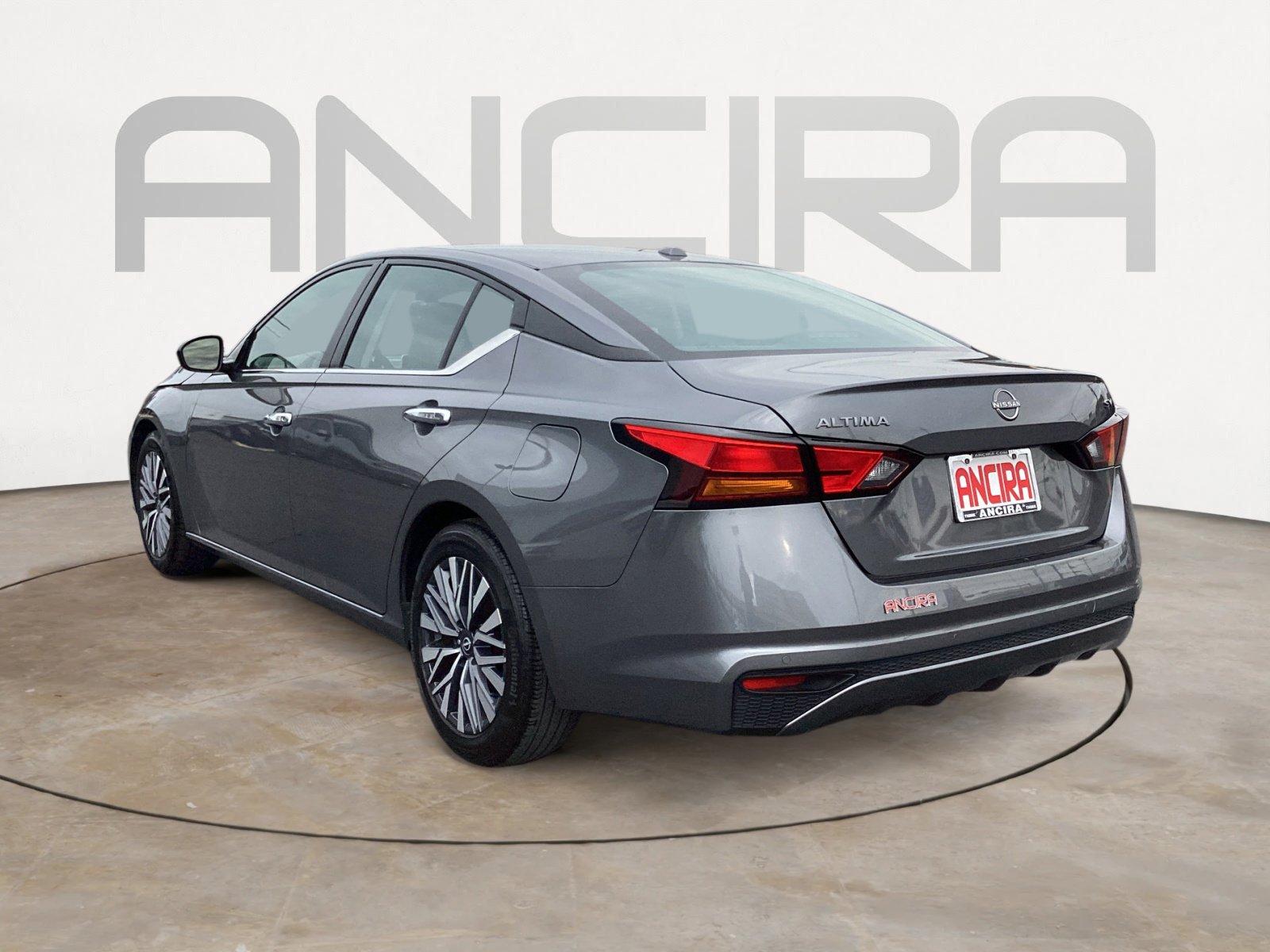 Used 2024 Nissan Altima 2.5 SV image 12