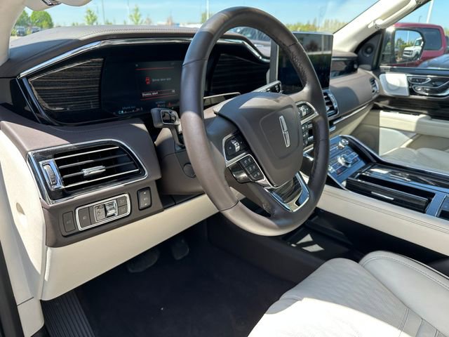 Used 2024 Lincoln Navigator Black Label image 26