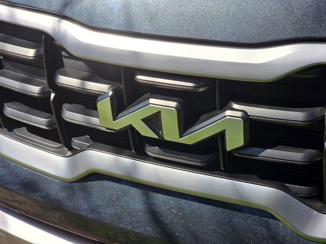 Used 2024 Kia Telluride S video 2