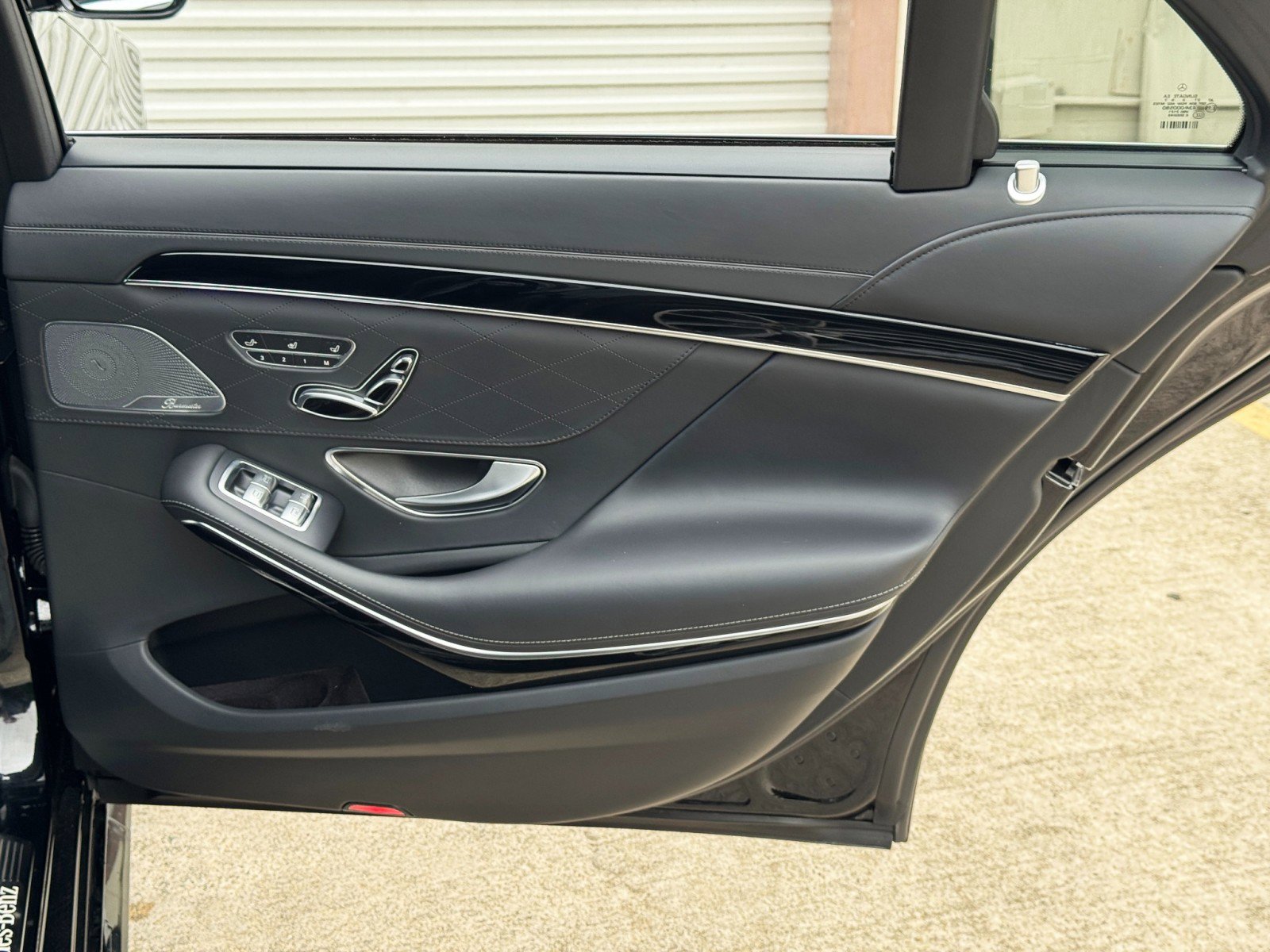Used 2018 Mercedes-Benz S 560 Sedan w/ AMG Line Exterior image 46