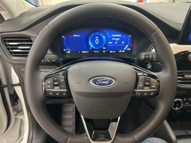 Used 2022 Ford Escape SEL w/ Technology Package image 11