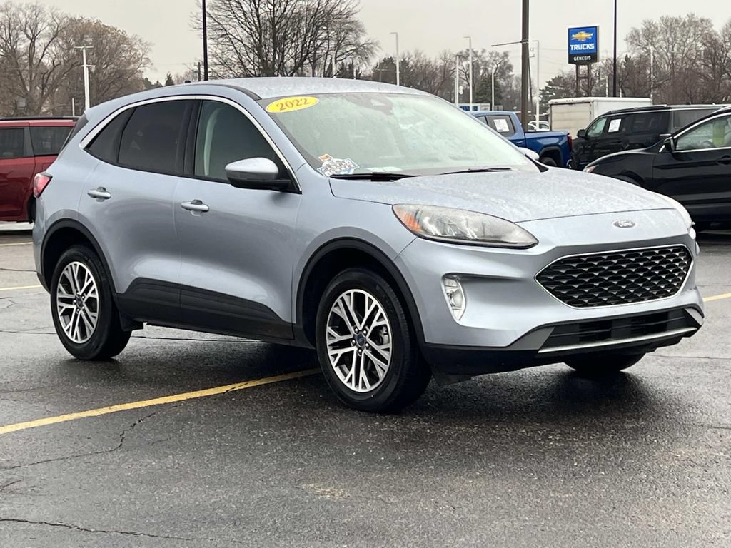 Used 2022 Ford Escape SEL w/ Class II Trailer Tow Package AWD/4WD image 7