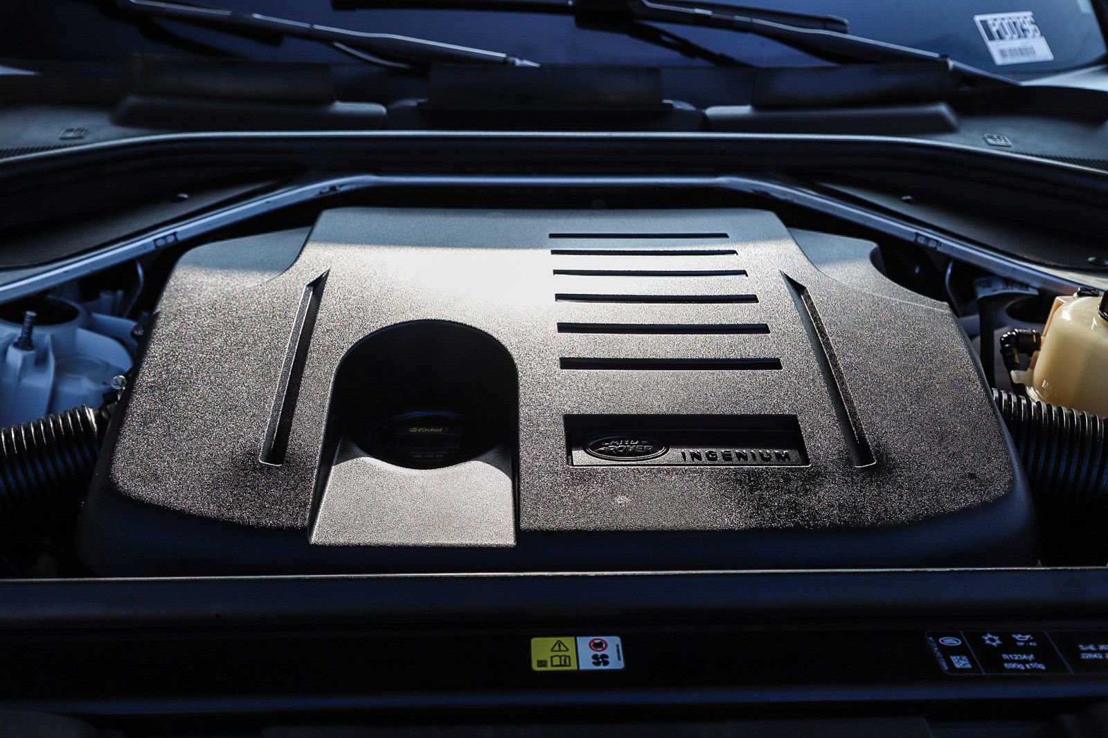 Certified 2024 Land Rover Range Rover Sport SE image 28