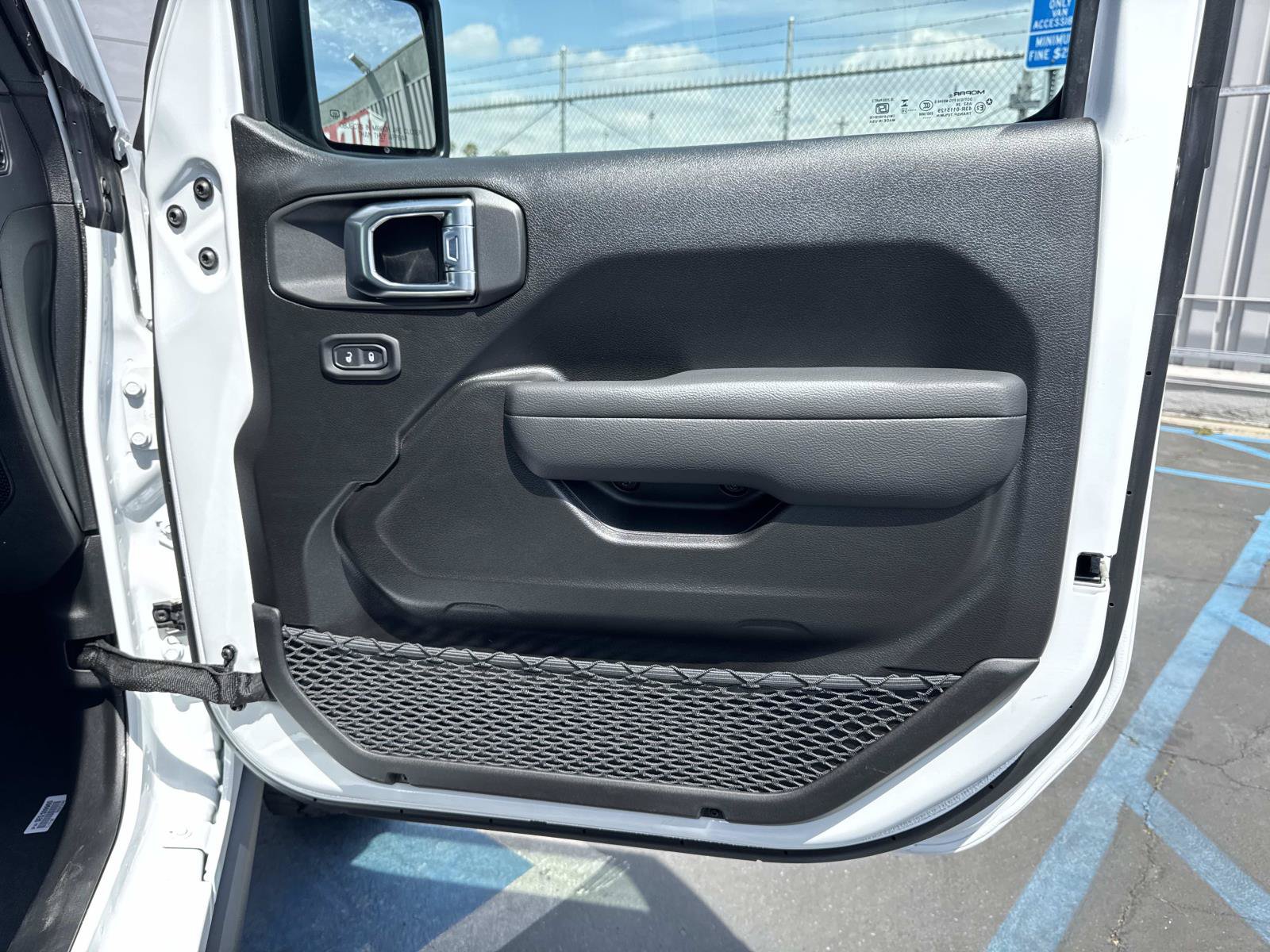 New 2026 Jeep Gladiator Rubicon w/ Steel Power Dome Hood Package AWD/4WD image 32