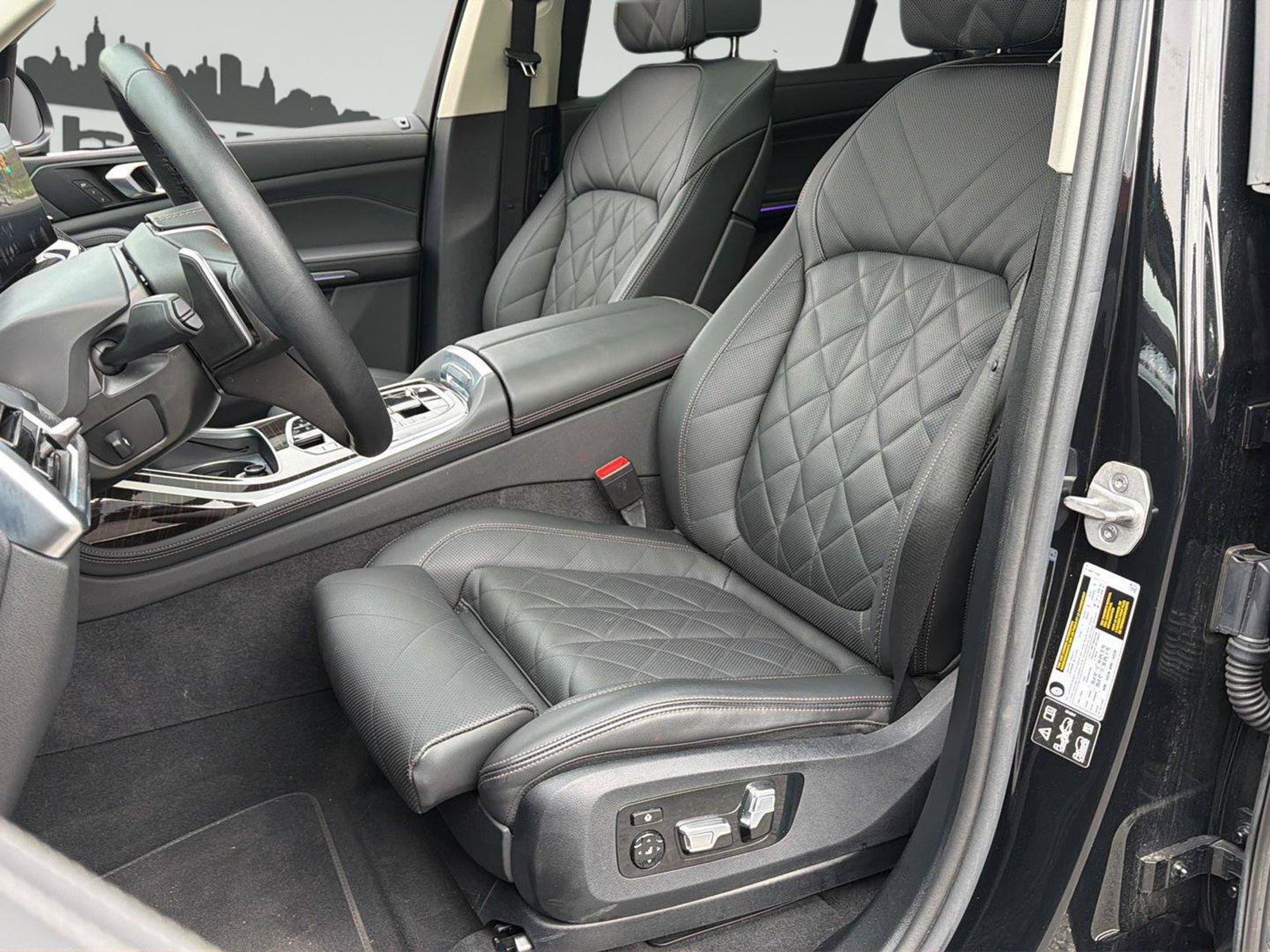 Used 2026 BMW X7 xDrive40i AWD/4WD image 10