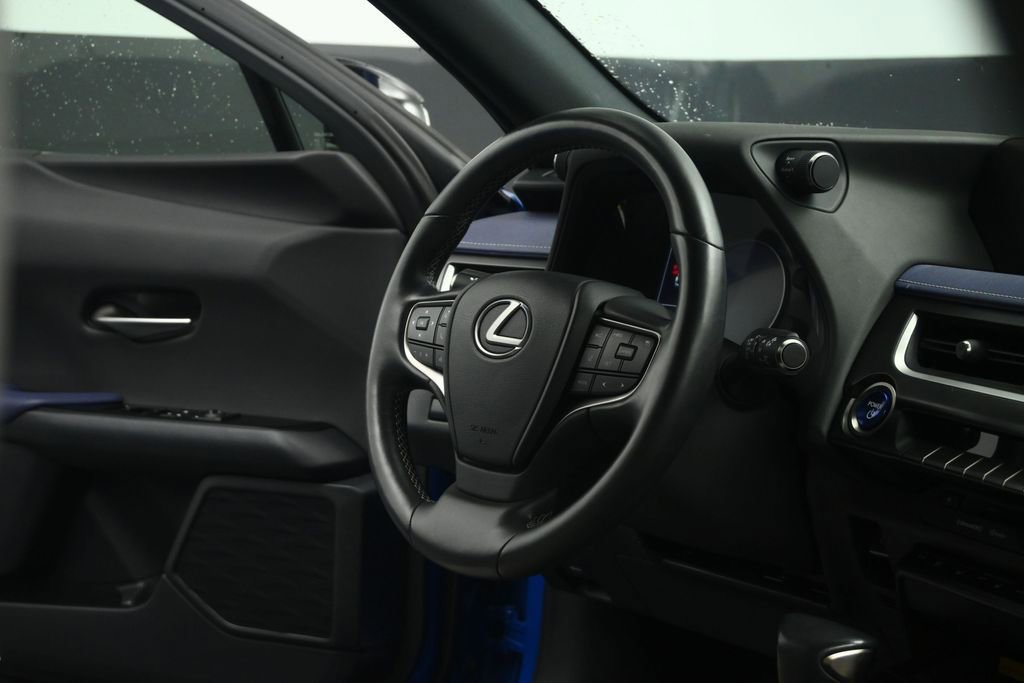 Used 2021 Lexus UX 250h w/ Premium Package AWD/4WD image 73