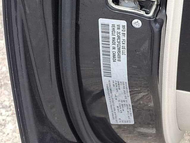 Used 2021 Chrysler Pacifica Touring image 30