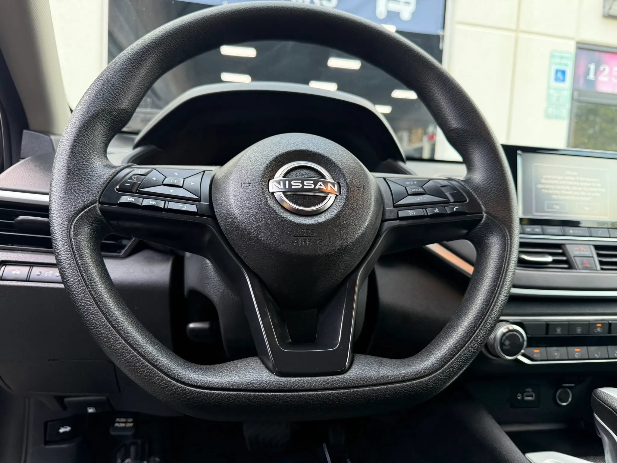 Used 2023 Nissan Altima 2.5 S FWD image 26